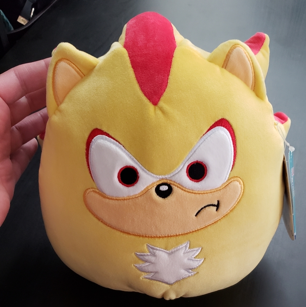 Sonic 3 "Super Shadow" Squishmallow